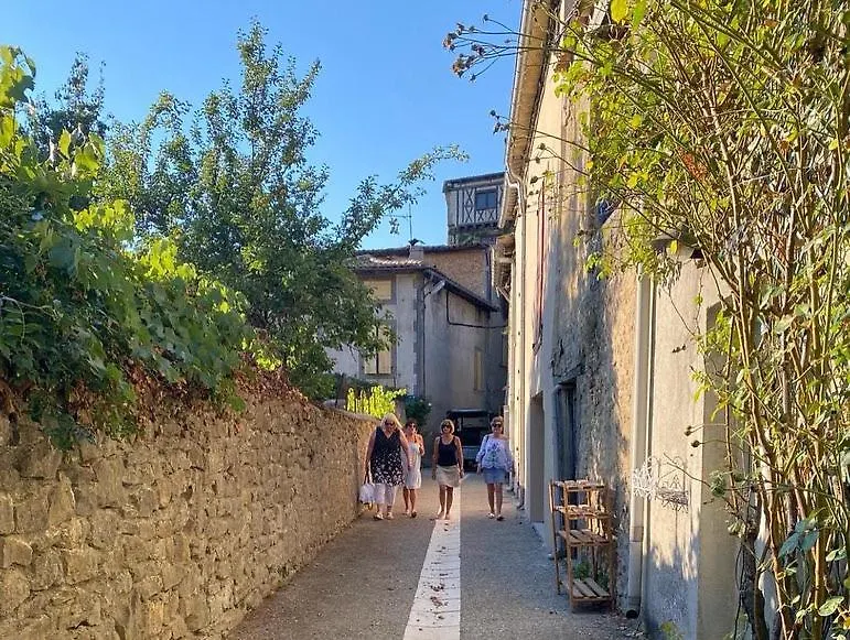 Cosy Camon Bolt-Hole Apartment France