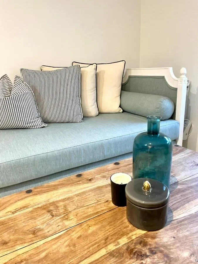 Cosy Camon Bolt-Hole Apartment France